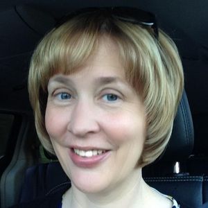 Meet your Posher, Lara